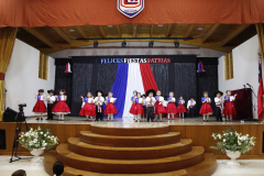 2-Medio-Mayor-A-Banderita-chilena-y-La-Mazamorra-2