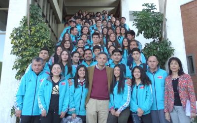 Entrega de Indumentaria Deportiva para Binacionales