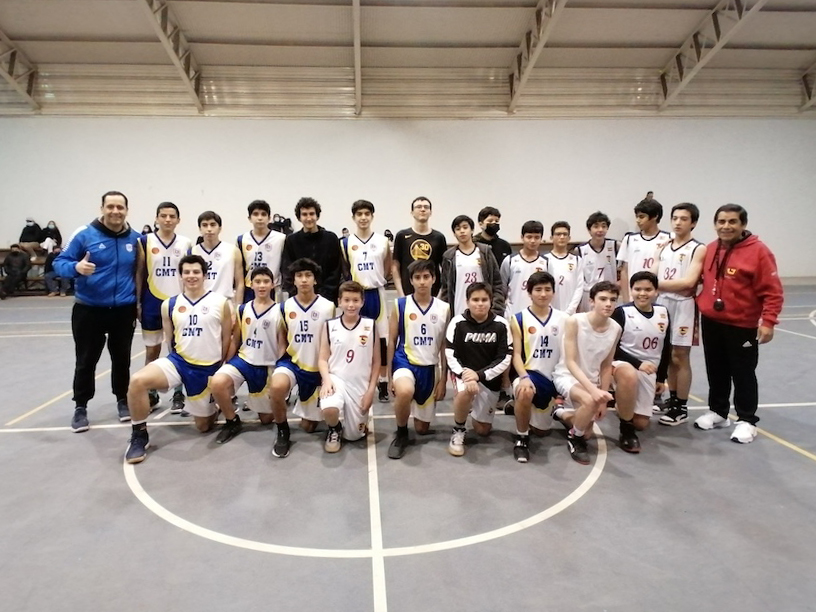 Amistoso de baloncesto con Español de Talca