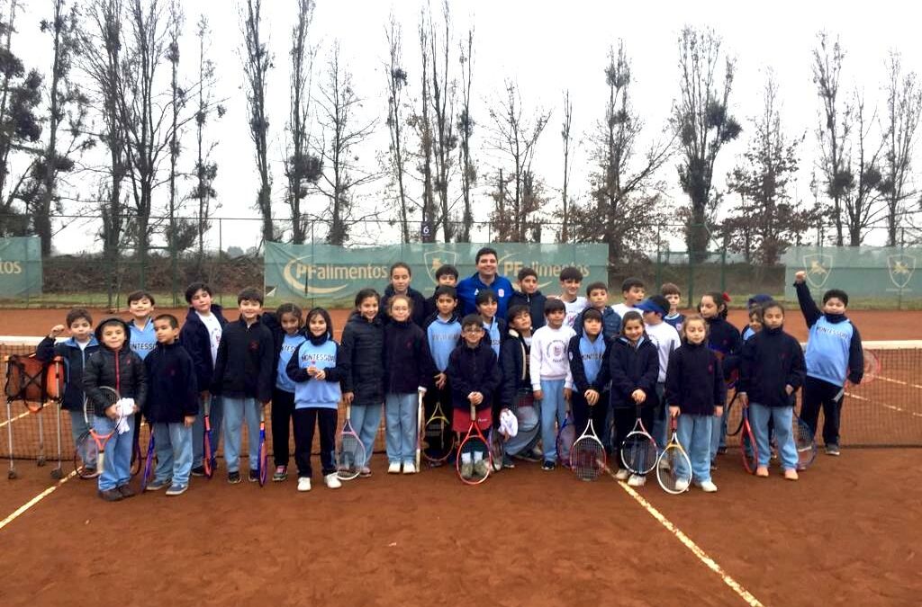 Clínica deportiva de tenis junto al Estadio Español Talca