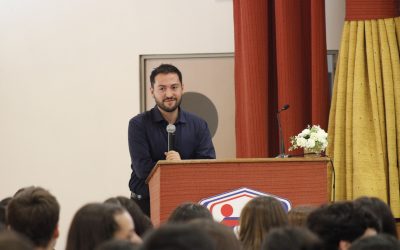 Inspiradora charla de Mathias Alburquenque para nuestros estudiantes