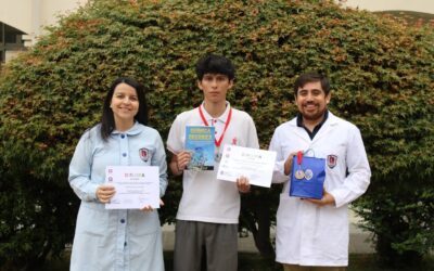 Estudiantes de 2° Medio destacan en el IV Concurso de Química y Física