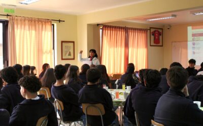Resultados SIMCE 2025 son reconocidos en encuentro con estudiantes de 3° Medio