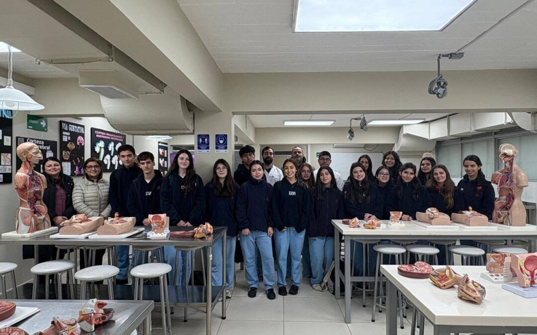 Estudiantes del Electivo de Salud visitaron la Facultad de Medicina de la Universidad Católica del Maule