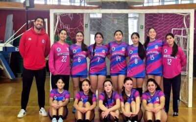 Título:U14 Damas inicia con triunfo la etapa comunal de los Juegos Deportivos Escolares