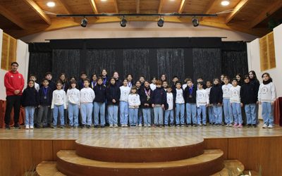 Acto cívico y reconocimiento a nuestros estudiantes en Enseñanza Básica